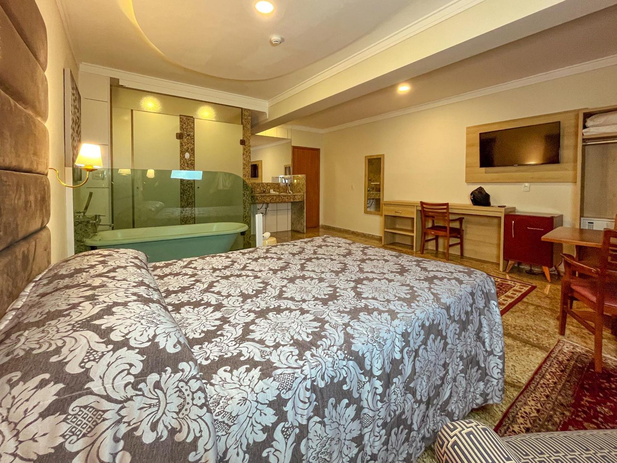 Dan Hotel 3*